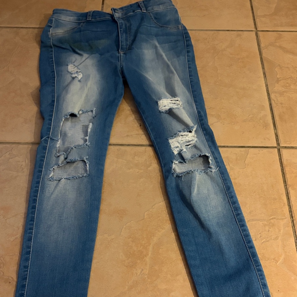 FITJEANS Women's Ripped Blue Skinny Jeans